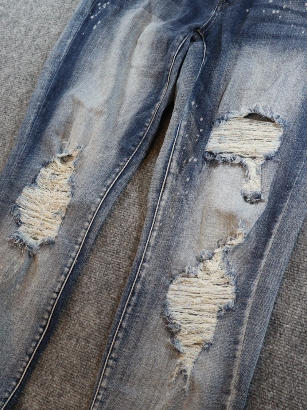 Judy Blue Boyfriend Fit Distressed Jeans Womens 30 Faded Wash Destroyed Denim - Picture 2 of 6